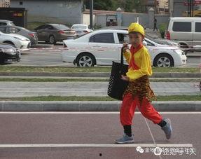 明星赶场一样,穿梭于各大活动现场的璀璨身影