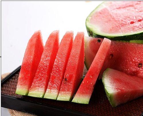 中国网红泰国吃瓜,一场舌尖上的“吃瓜”盛宴