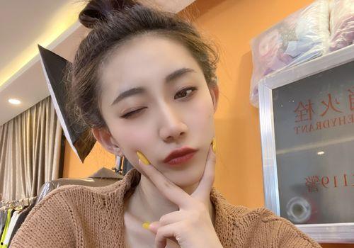 网红浩南女朋友唱的歌