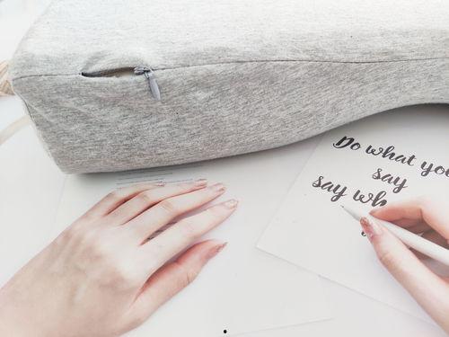 打假网红按摩枕头