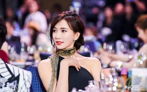 娱乐圈一线爆料女星,揭秘当红女星背后的故事