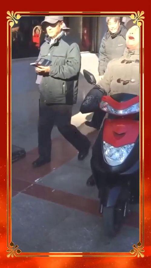 网红大爷开超市了